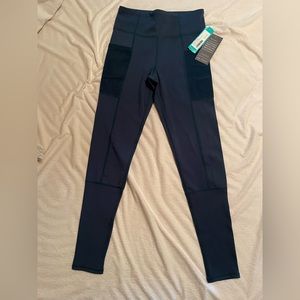 NWT XS Threads for Thought Leggings